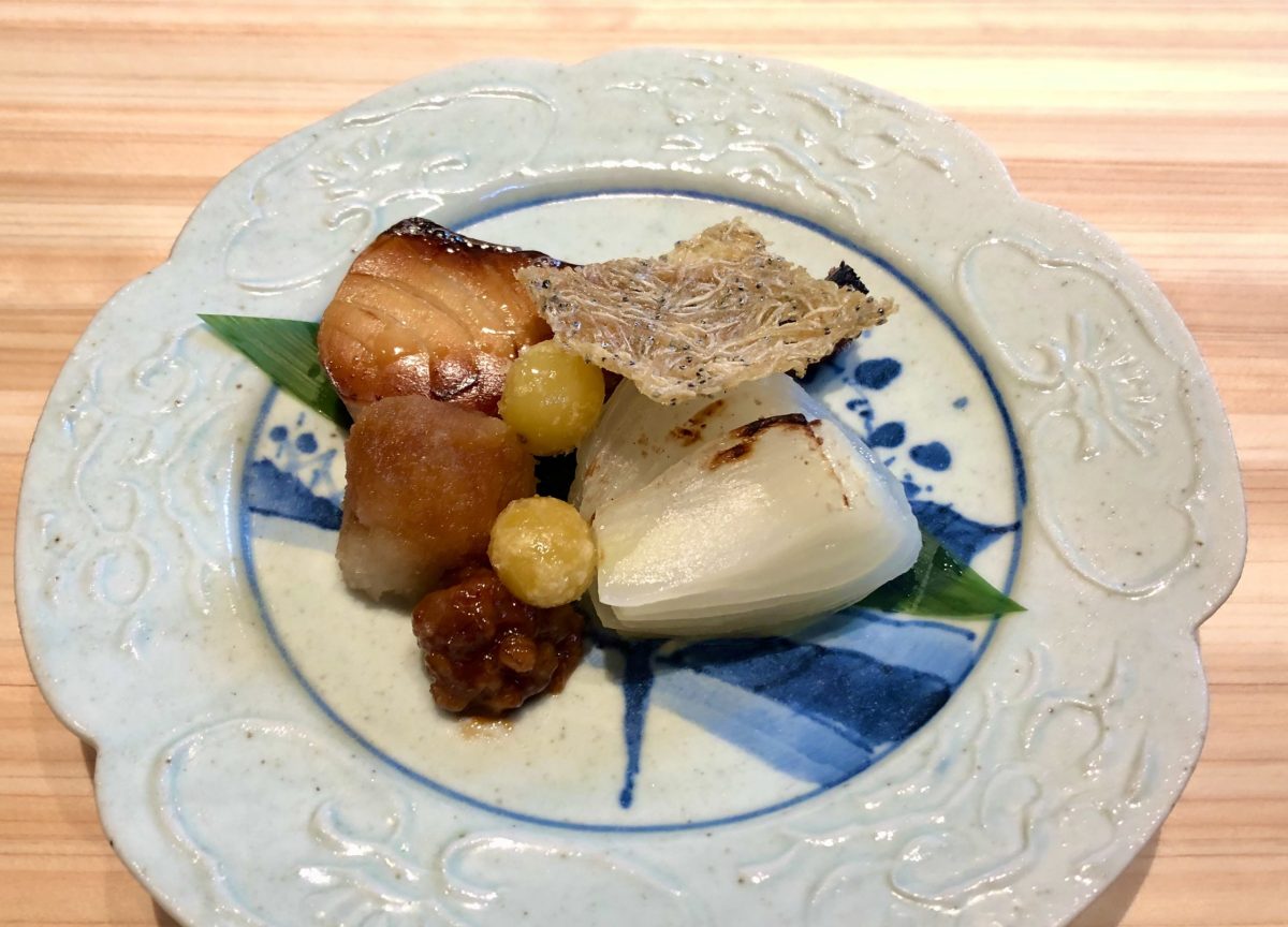 厳選した素材の良さを生かしながら、洋食も取り入れたコース料理の写真(福岡県福岡市東区)