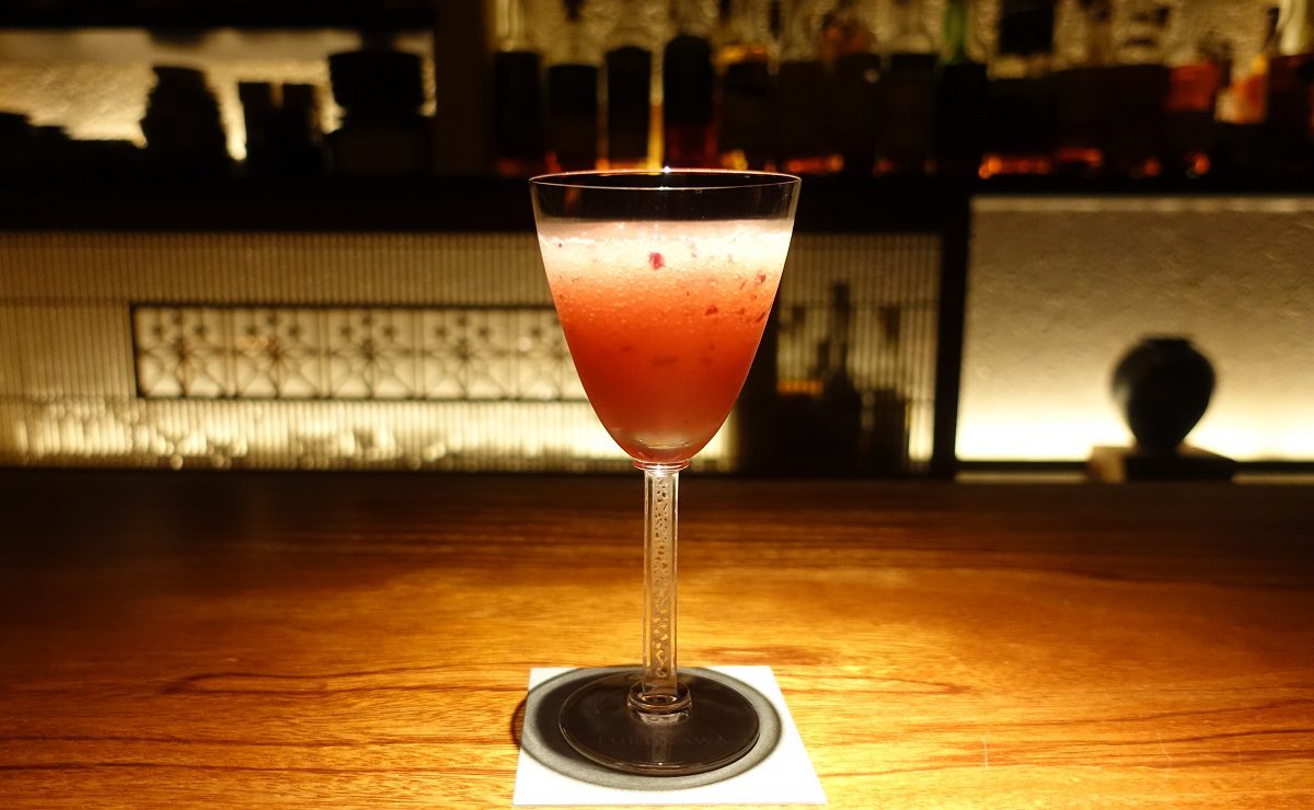 「Bar FURUKAWA」の「巨峰とラズベリーのフローズンカクテル」