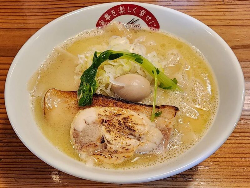 絶好鳥　鶏ワンタン麺