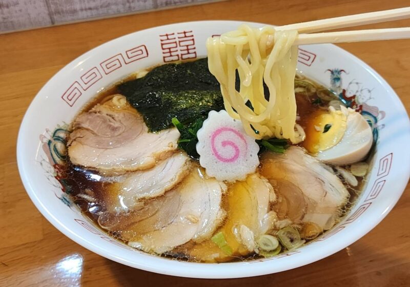 中華そばひかりチャーシュー麺　箸あげ