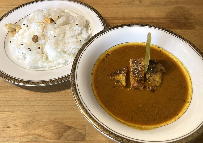 ぐぐカレーのチキンカレー