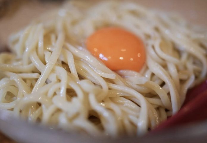 KOMUGIコラボ麺エビタマ