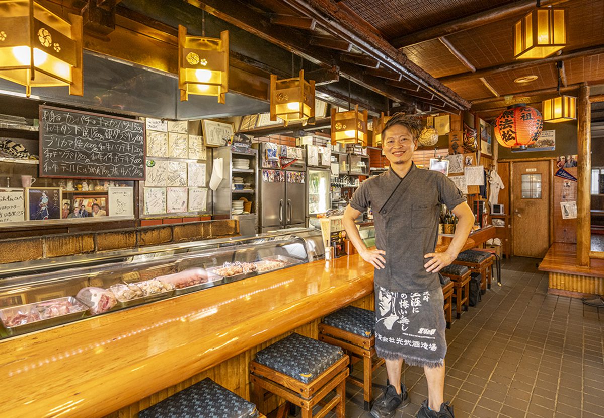 無法松　店内と店主