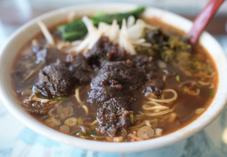 台湾飯店　牛肉麺