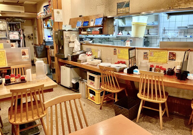 ぴかいち_店内