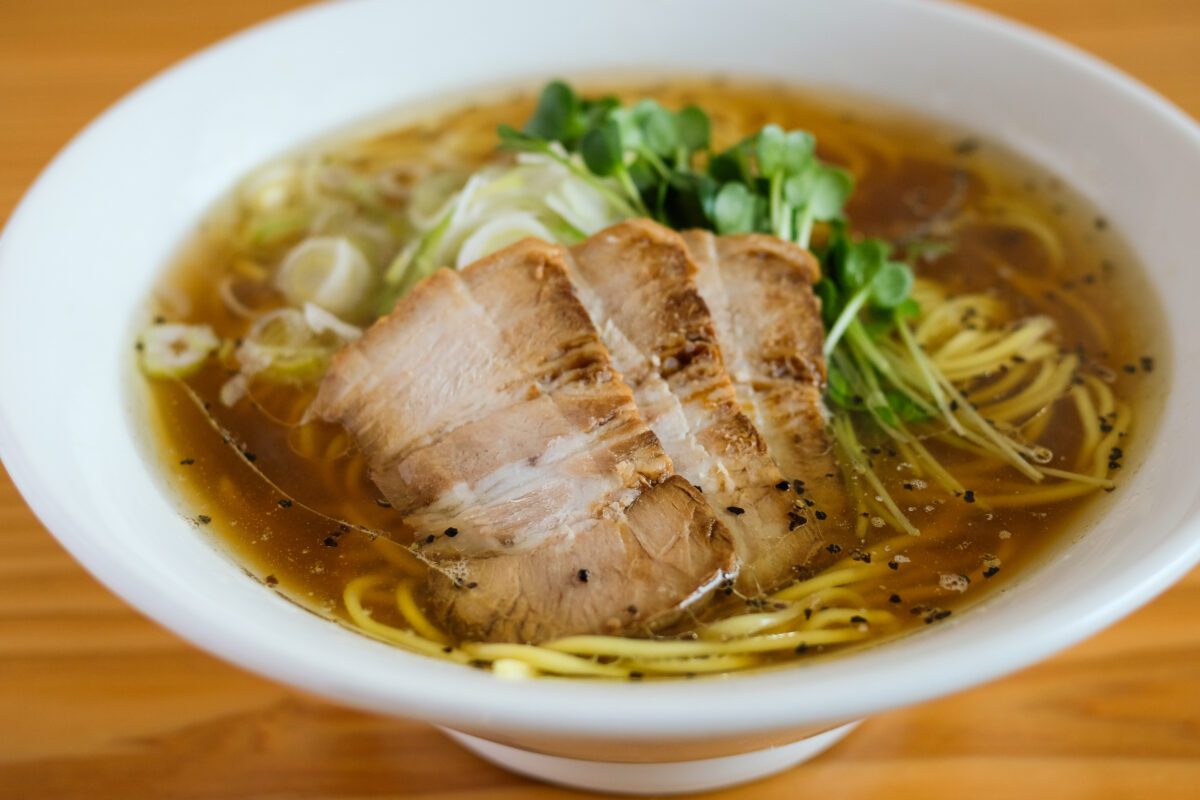 一番人気の醤油らー麺