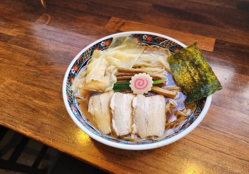 中華そばkなで豚と節ラーメン