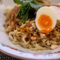 上野万太郎