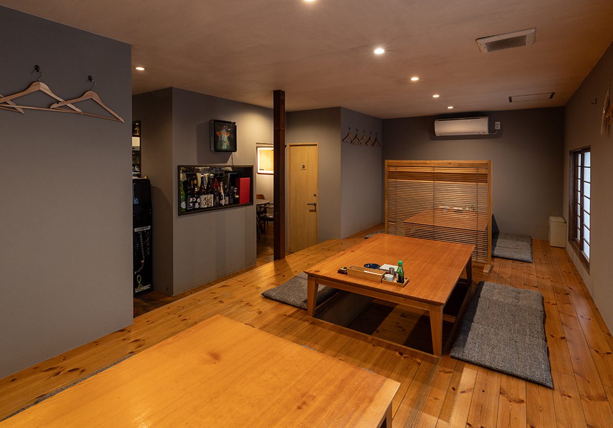 のだにく　店内