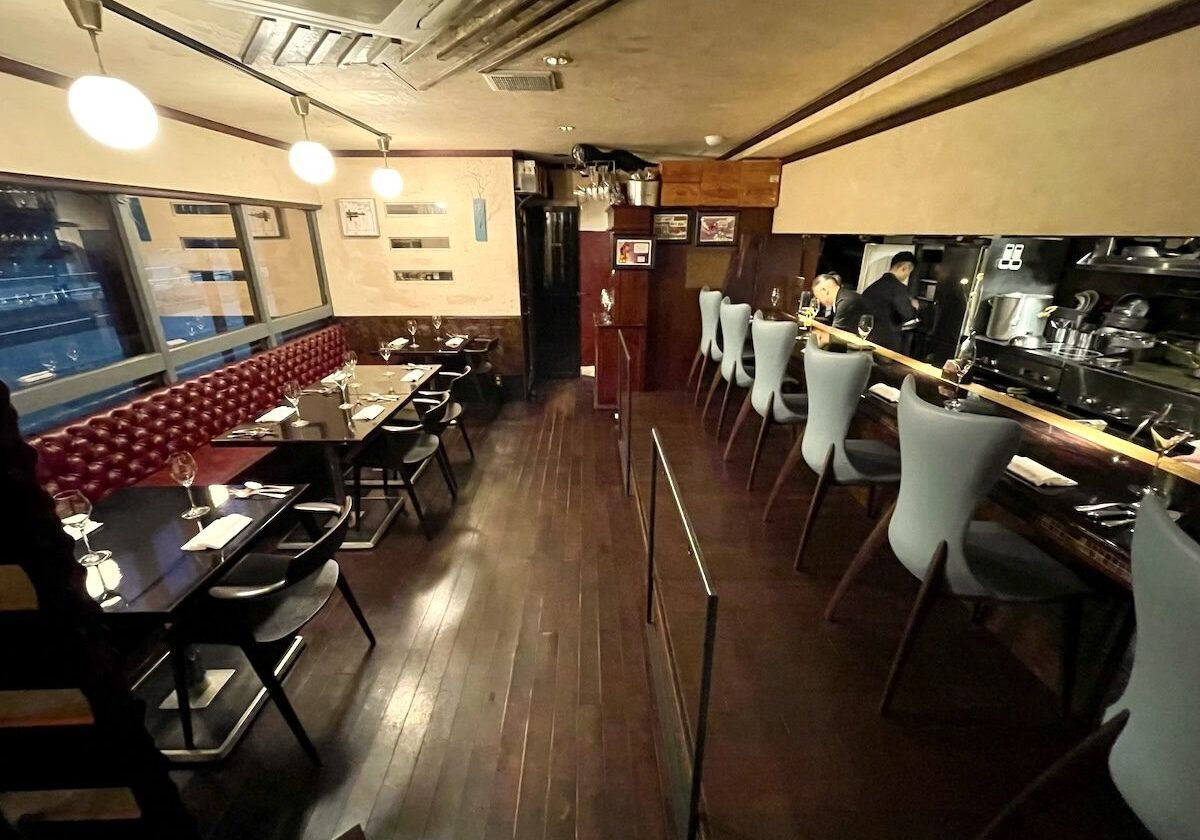 アニオン店内