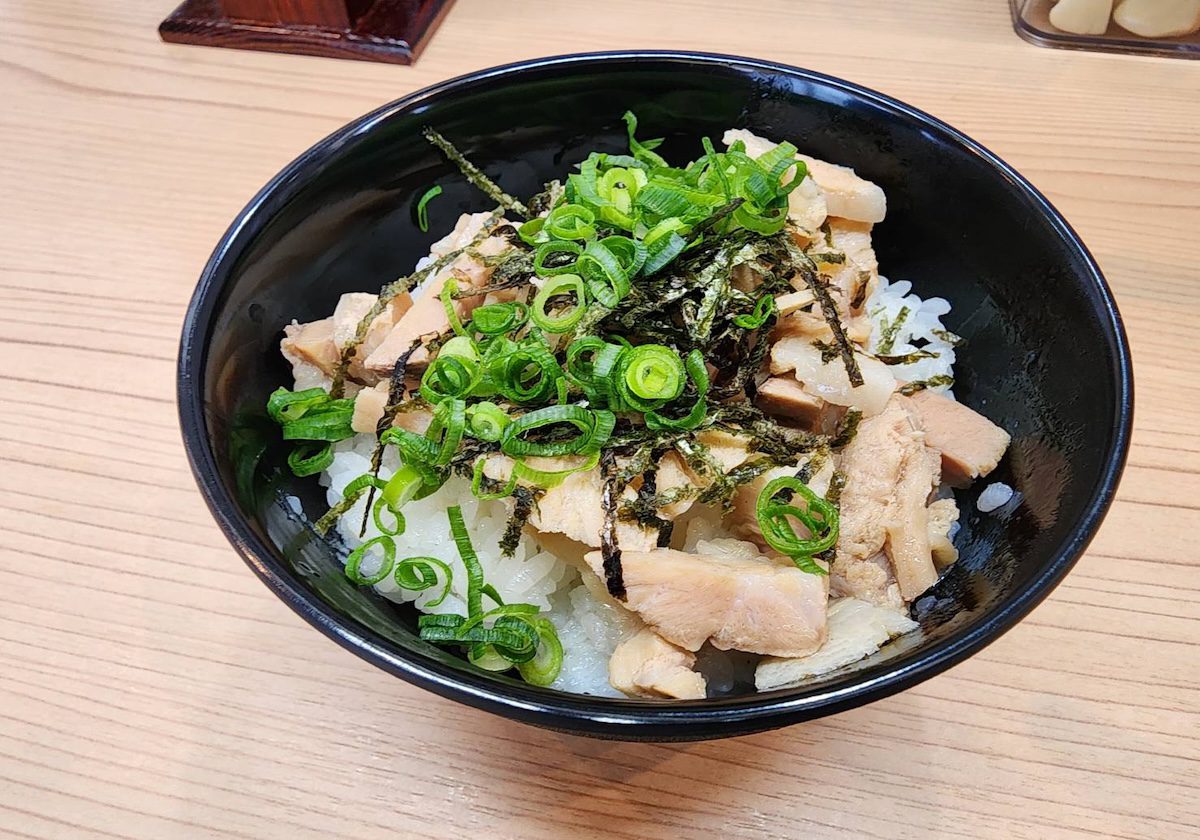 博多豚骨ラーメンぶっとび　チャーシューごはん