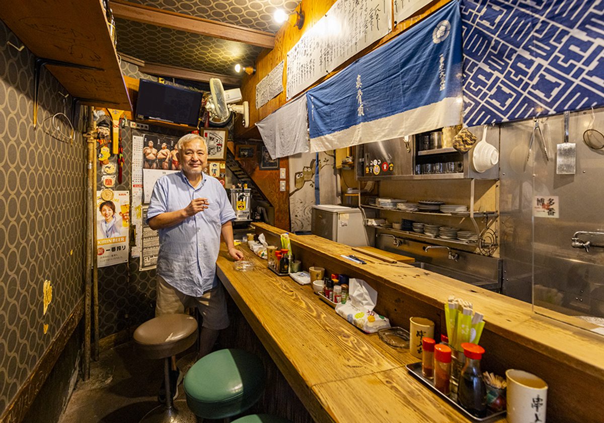博多一番　店主と店内