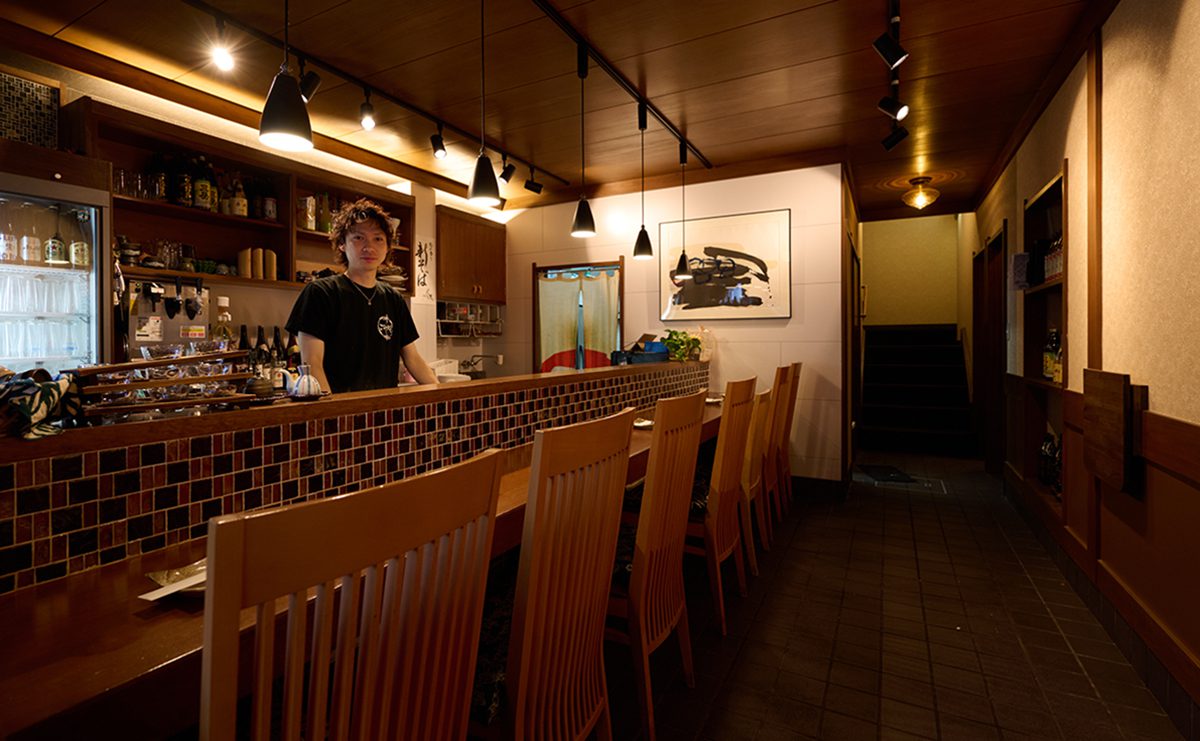 ごくつぶし店内