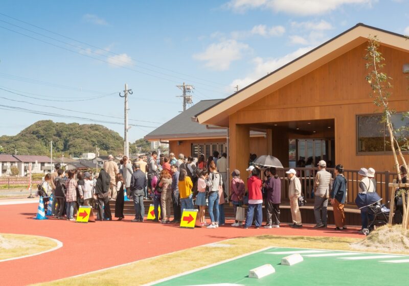 水巻店の行列