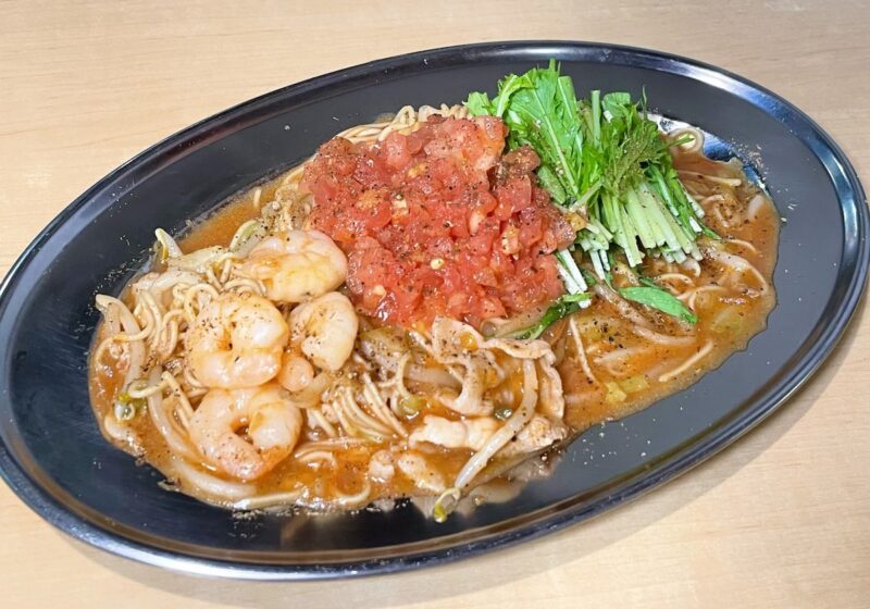 トマトラーメン三味焼きラーメン