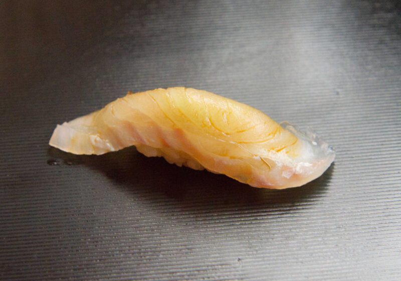 おすしや飯すけ ヒラメ