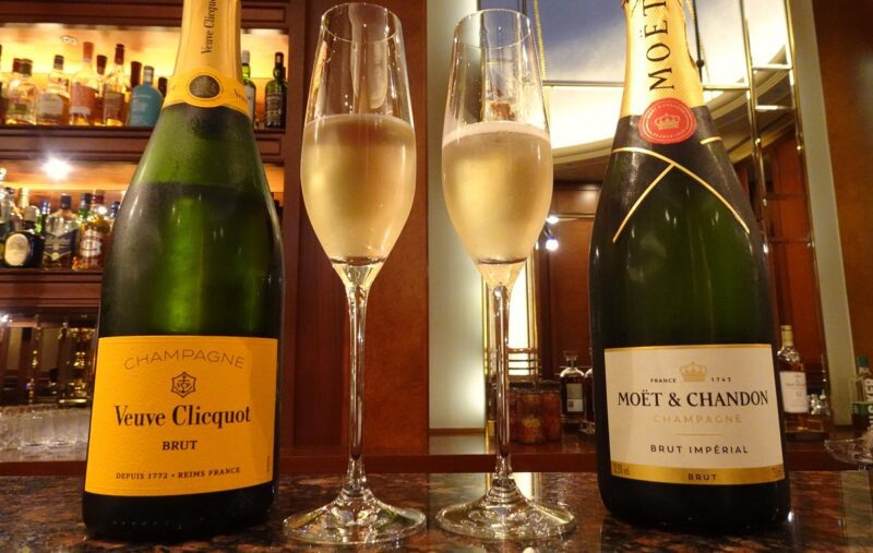 リーガロイヤルホテル小倉 メインバー「セラーバー」