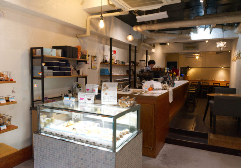 ボンポワンブルー 内観