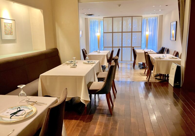 ミルエルブ_店内