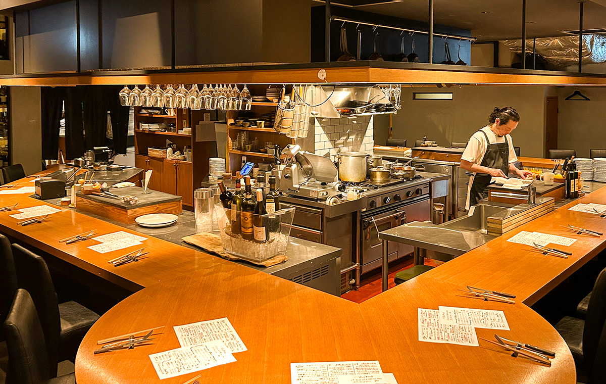 Yorgo内観（アイキャッチ画像）