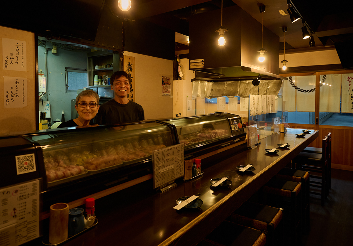 こだま 店内