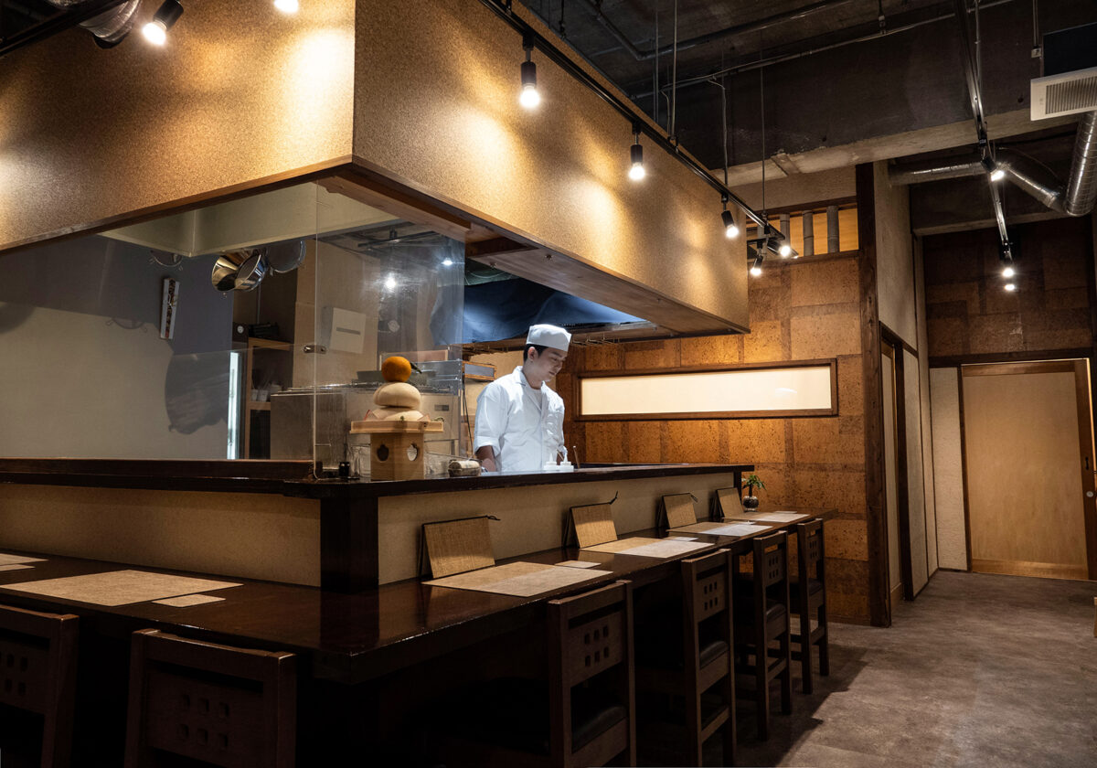 大手門　精進料理すずな　店内