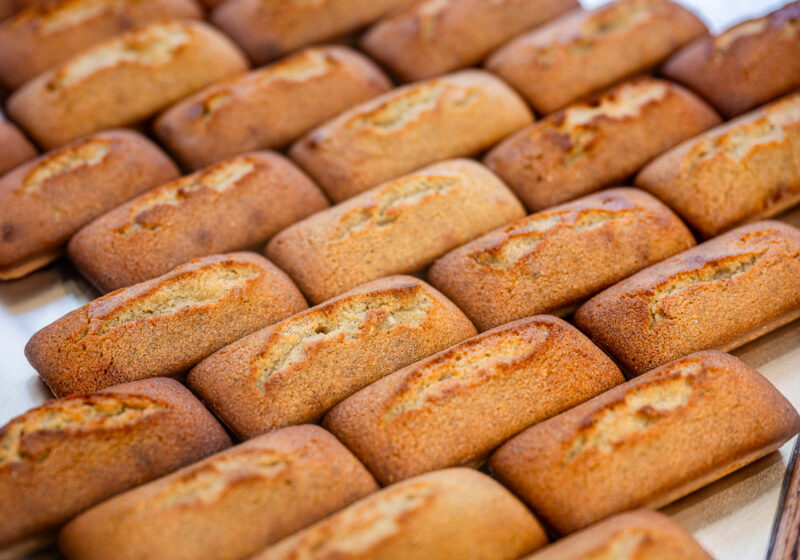 博多　チョコレートショップ本店　フィナンシェ