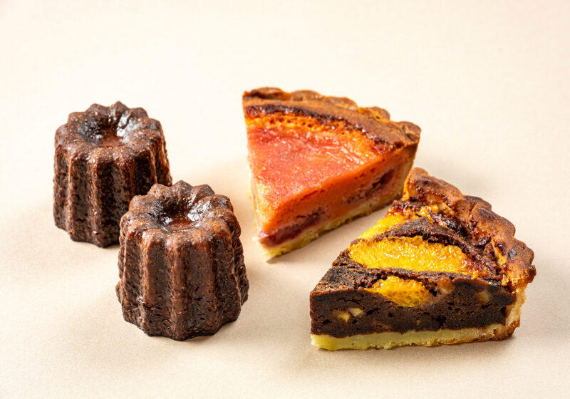 博多　チョコレートショップ本店　カヌレ　タルト