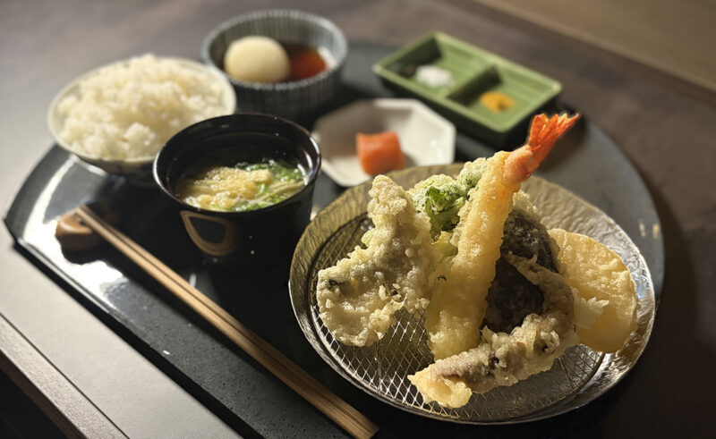 nasubi 天ぷら定食