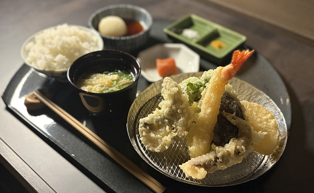 nasubi 天ぷら定食