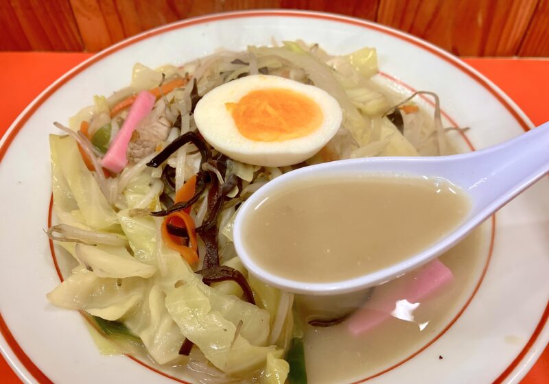 名代ラーメン亭_料理2