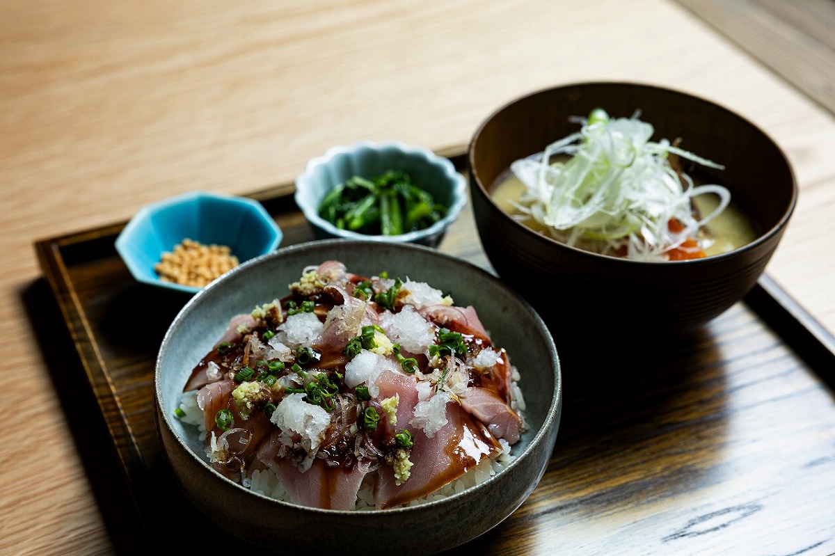 甚六朝市食堂_料理