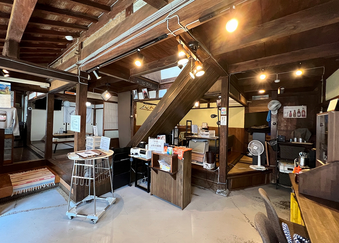 ラランチャ店内