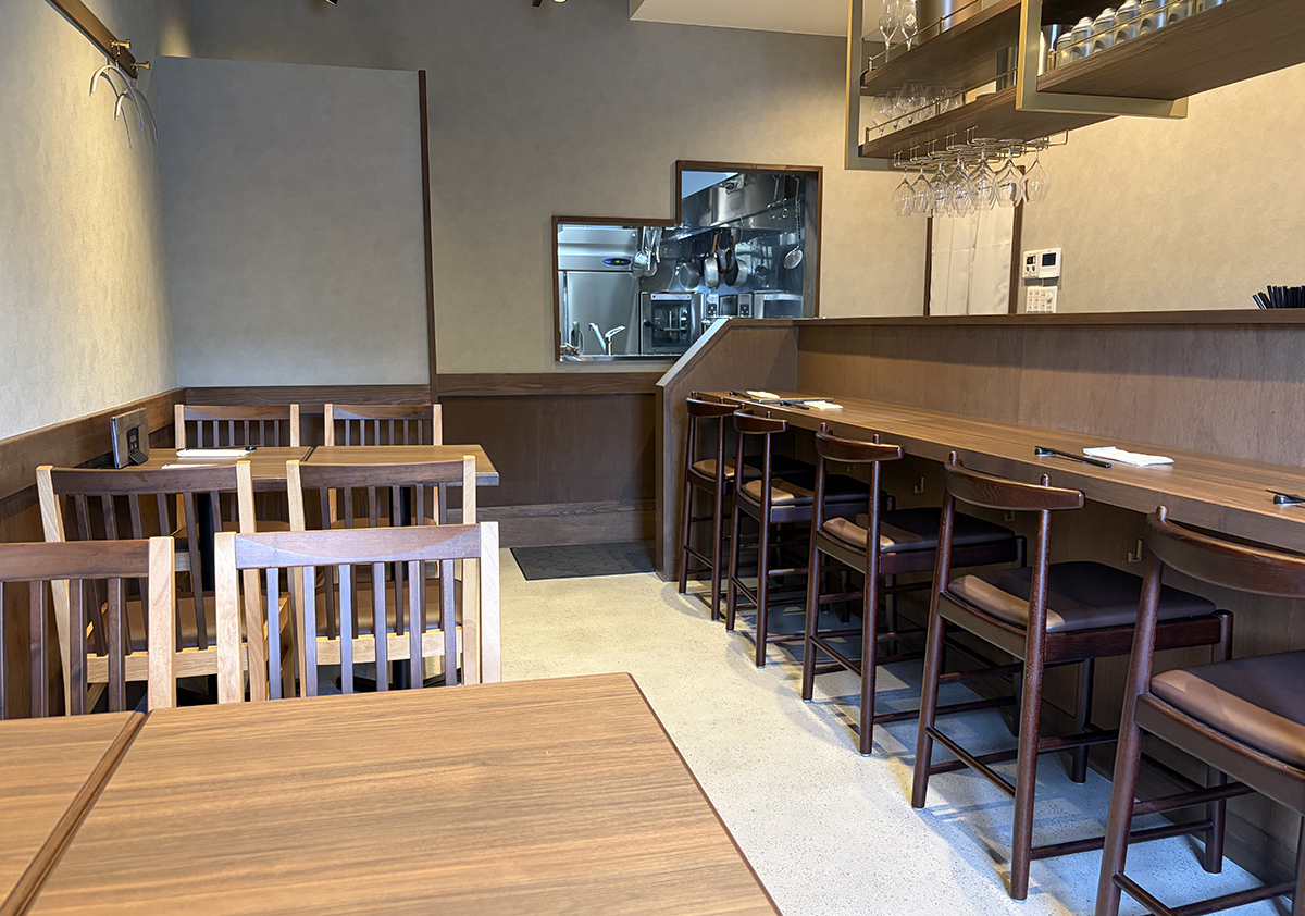 導慈　店内