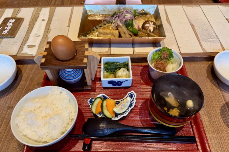 食堂ひと煮たち　鯖の味噌煮